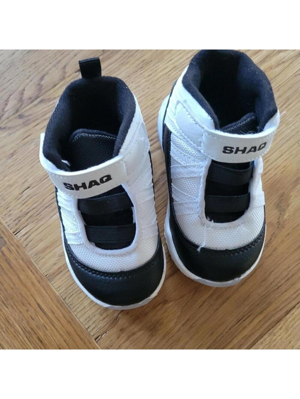 Shaq retro basketball sneakers size 5